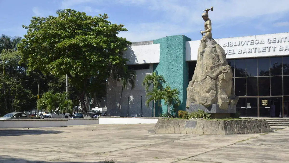 GASTOS UNIVERSITARIOS EN LA UJAT-IVAN SANCHEZ (1)